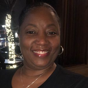 Meet your Posher, Demetris